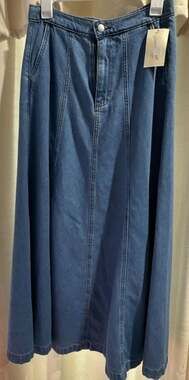 H669 Universal Thread Women's Denim A-Line Midi Skirt in Medium Wash